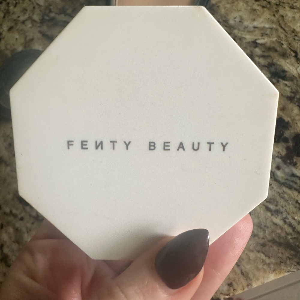 Fenty Beauty Cream Highlighter